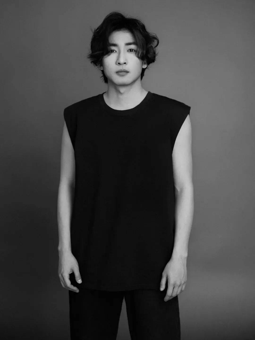 本围读 大家安静主任要发话了!ky开元棋牌王少燕系列沉浸式剧(图1) 本围读 大家安静主任要发话了!ky开元棋牌王少燕系列沉浸式剧(图1)