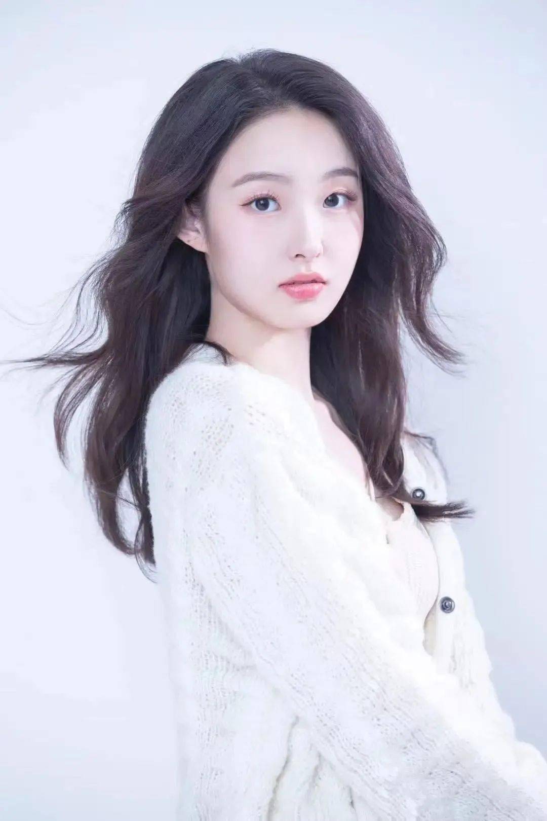 本围读 大家安静主任要发话了!ky开元棋牌王少燕系列沉浸式剧(图5) 本围读 大家安静主任要发话了!ky开元棋牌王少燕系列沉浸式剧(图5)